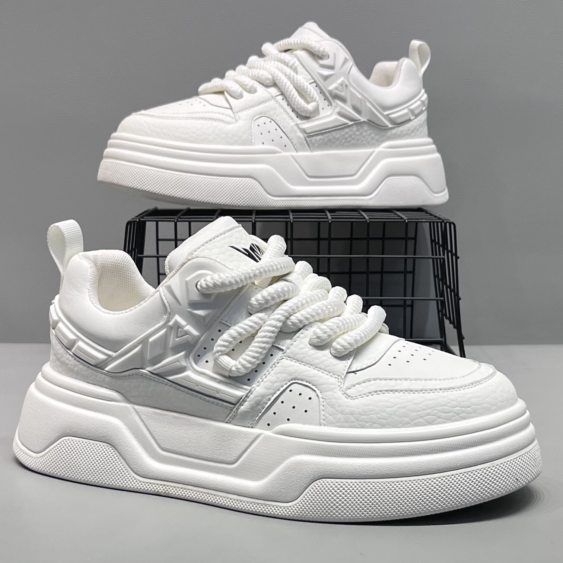 男鞋潮牌高级感真皮厚底板鞋运动休闲鞋潮流时尚百搭增高小白鞋男