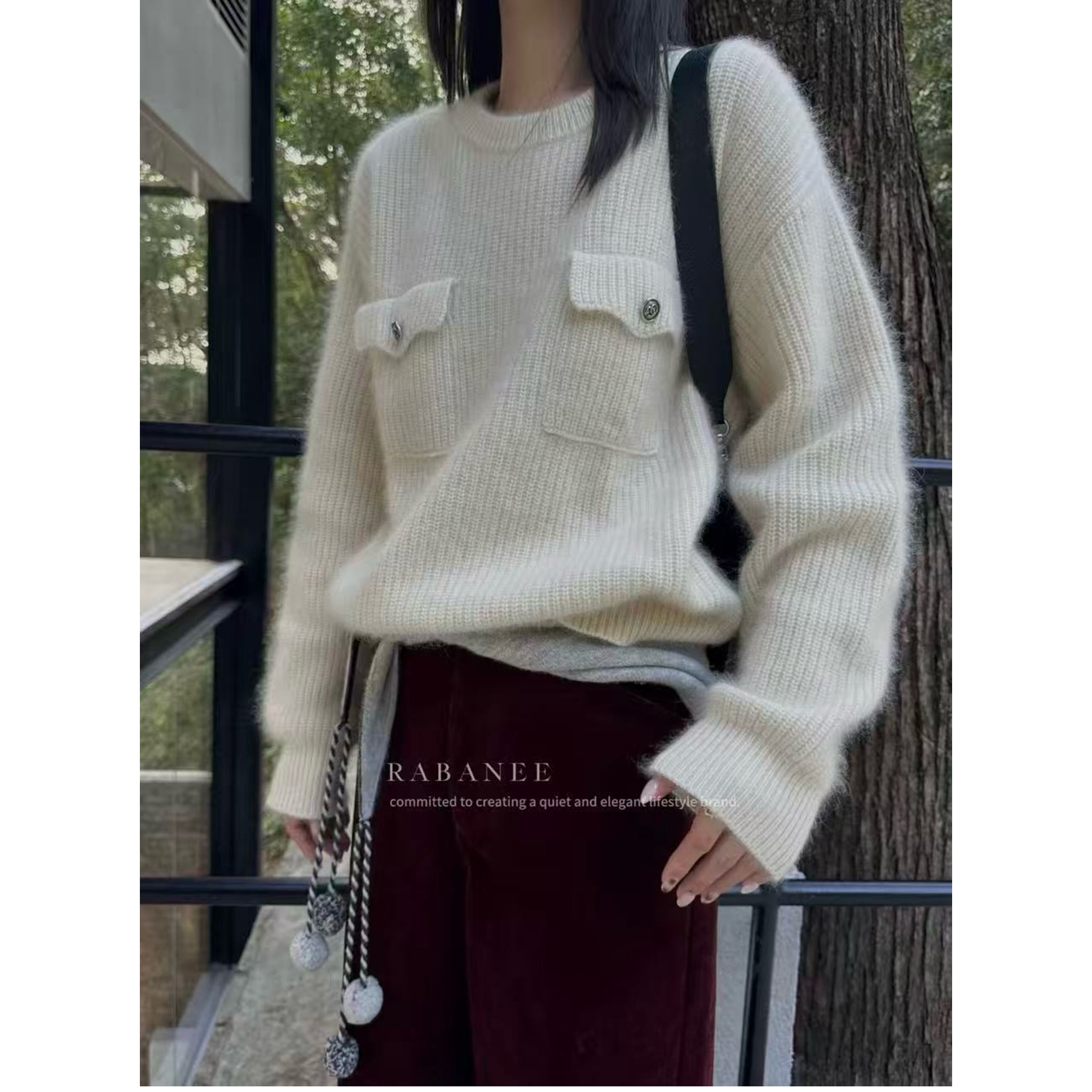 欧洲站2025秋冬新款女懒散风宽松圆领口袋保暖加厚圆领浣熊绒毛衣