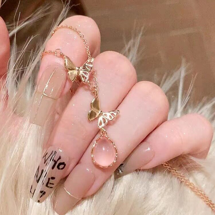 粉色玉髓蝴蝶结项链女ins轻奢小众高颜值招桃花甜美少女心锁骨链