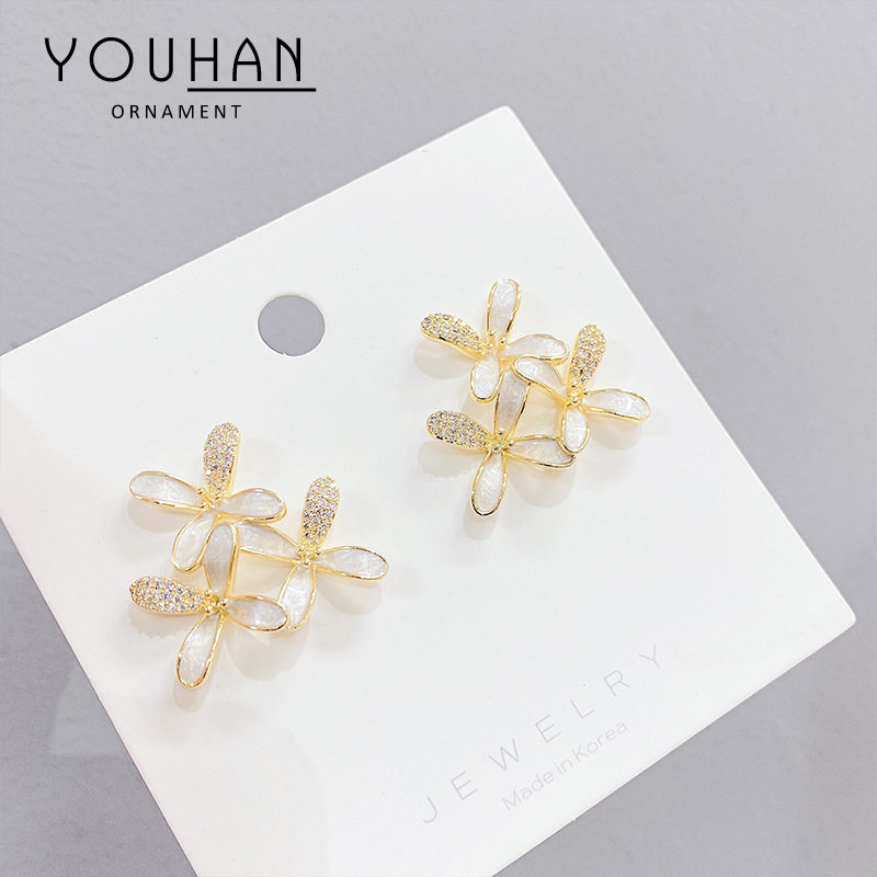 S925银针仙女花朵耳钉女2023年新款潮清新耳环小雏菊花瓣耳饰饰品