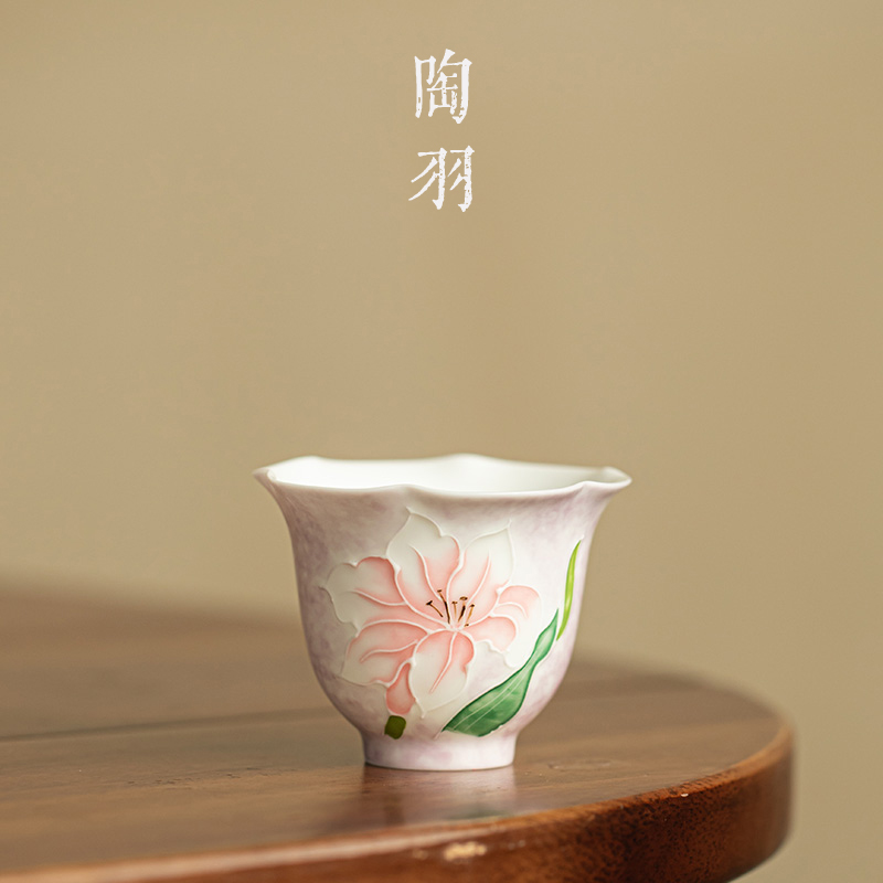 手绘堆雕朦紫百合芬芳铃兰杯