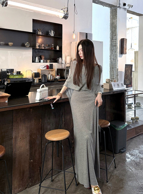 MaxMooroe清冷白开水%高级感法式吊带连衣裙女夏收腰显瘦包臀长裙