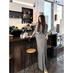 MaxMooroe清冷白开水%高级感法式 吊带连衣裙女夏收腰显瘦包臀长裙