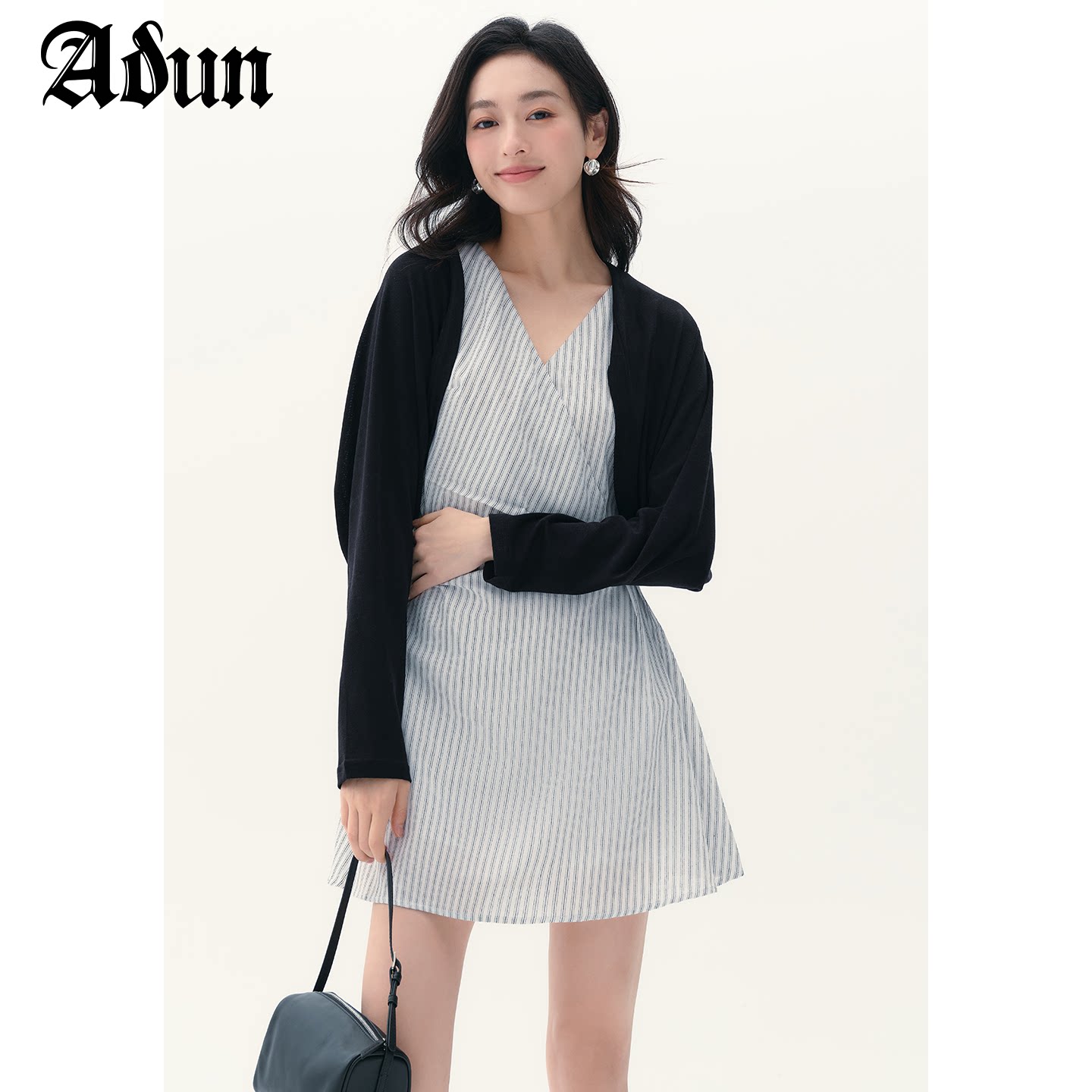 Abun【商场同款】2025年秋季新品针织蝙蝠袖外套条纹背心裙套装女图片