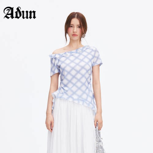 Abun【商场同款】2026年夏季新品法式小众设计感斜肩格纹上衣