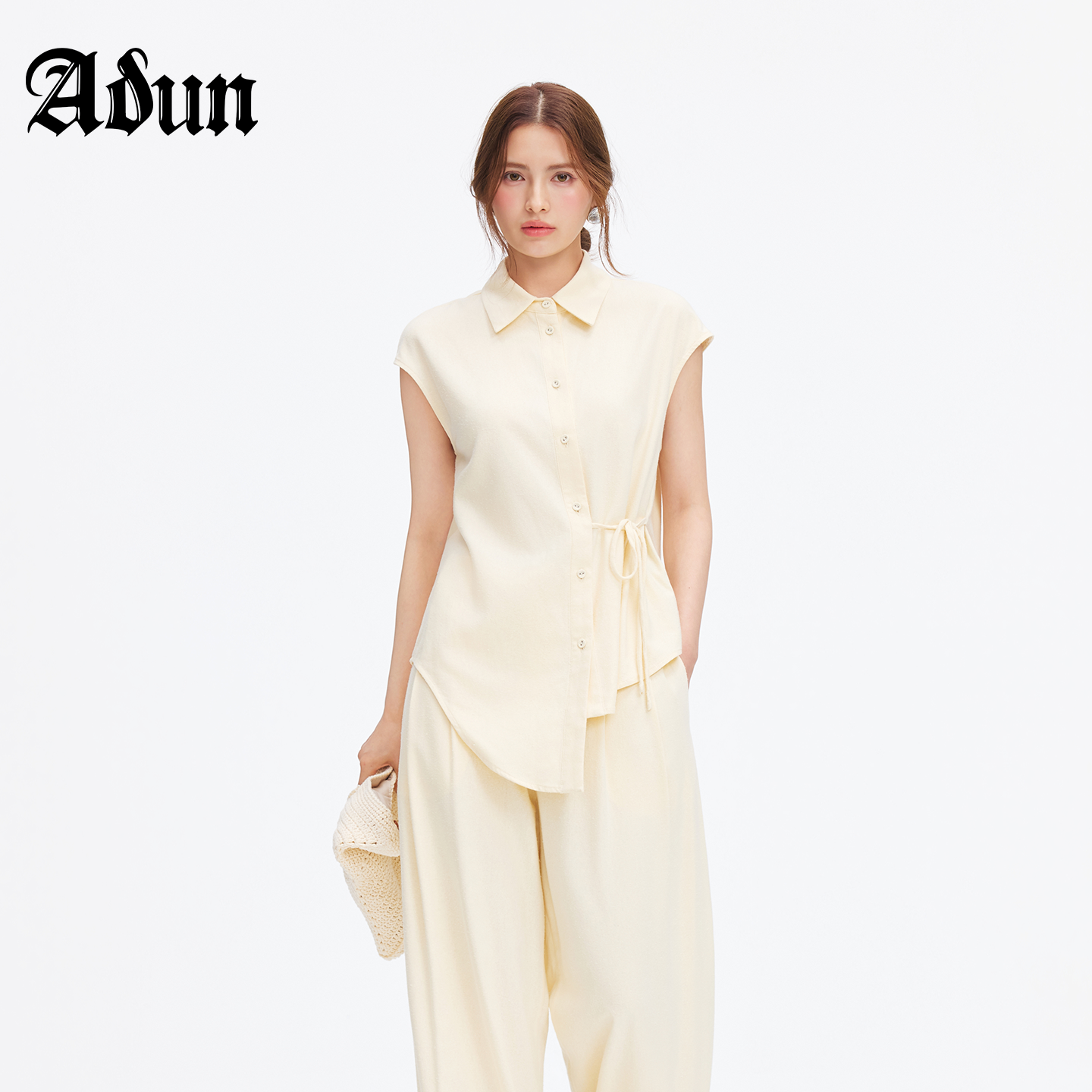 Abun【商场同款】2026年夏季新品通勤优雅风无袖收腰系带衬衫