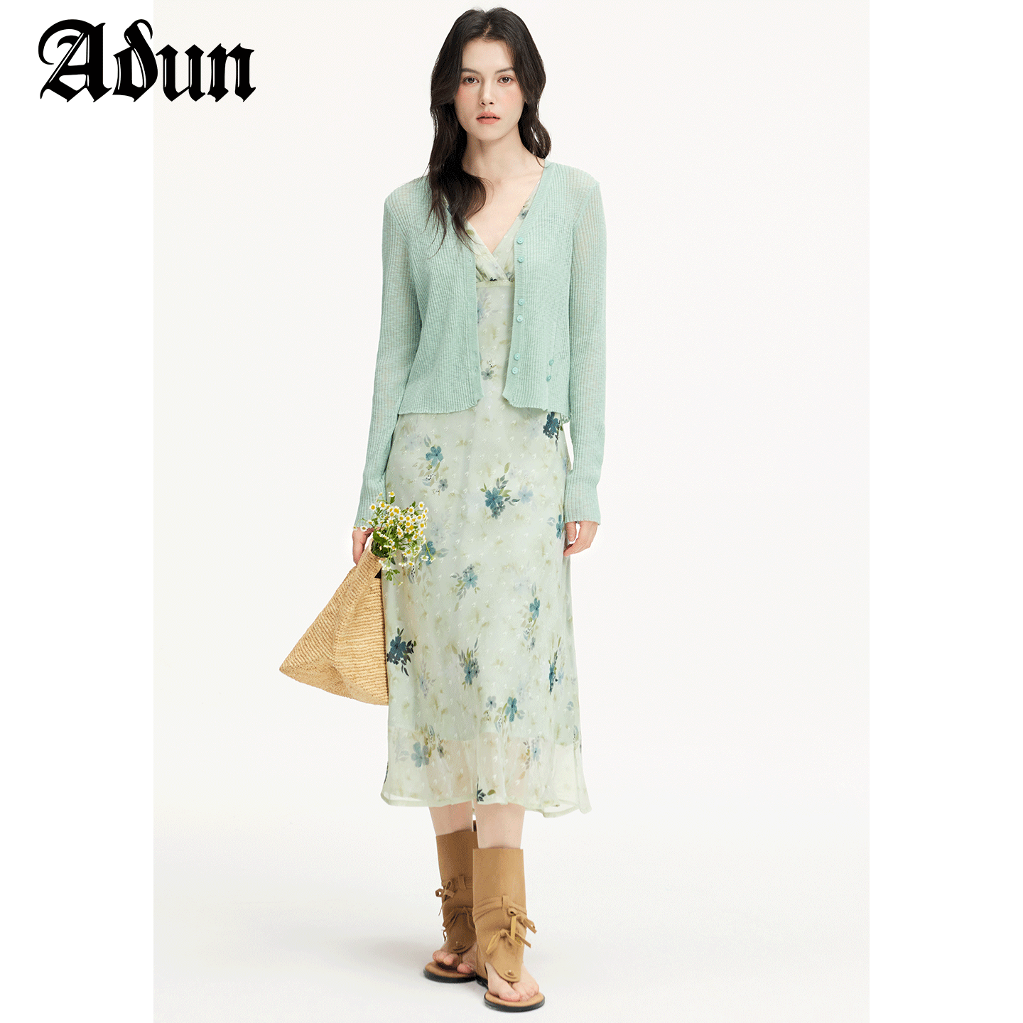 Abun【商场同款】2026年春季新品碎花吊带裙女两件套