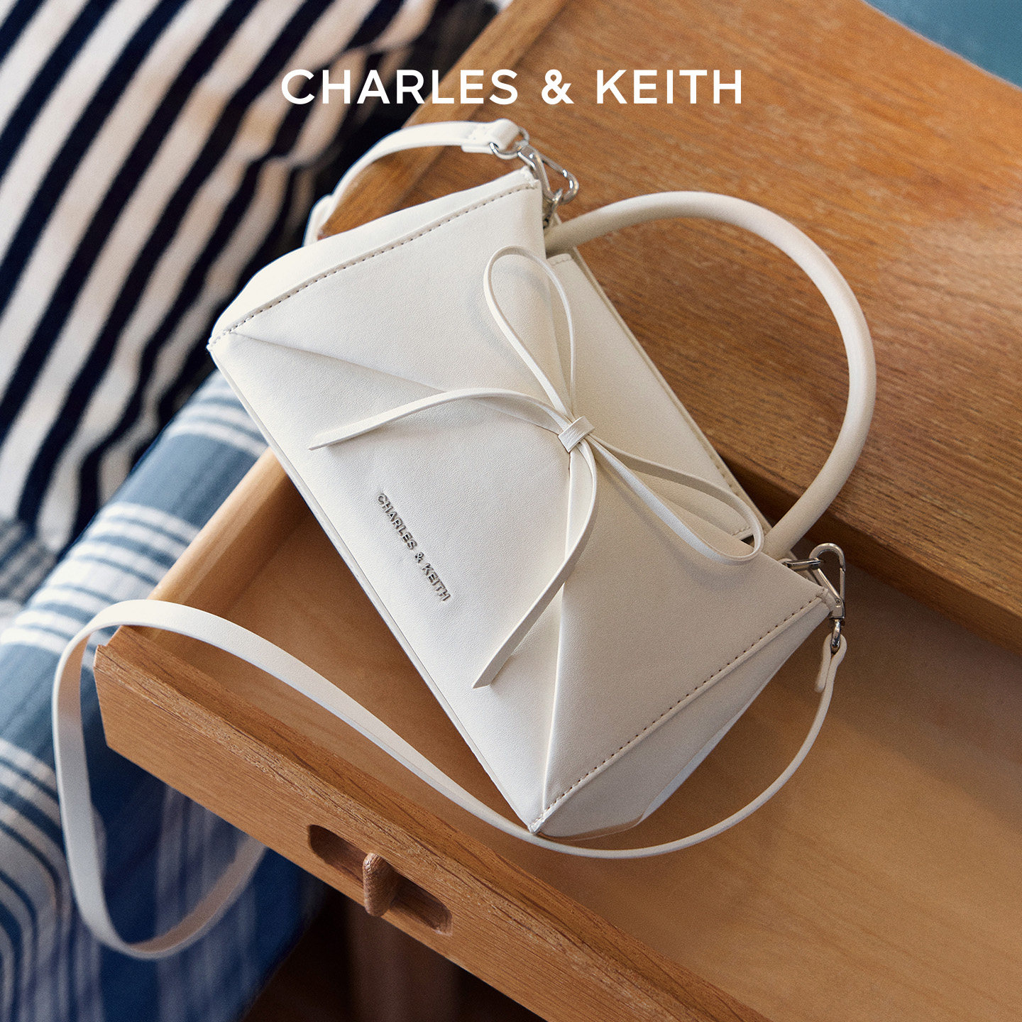 CHARLES&KEITH26秋女包CK2-50782939蝴蝶结手提小方包斜挎折纸包