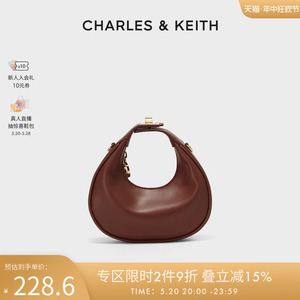 CHARLES＆KEITH春夏女包CK2-40270899小号女士纯色链条单肩新月包