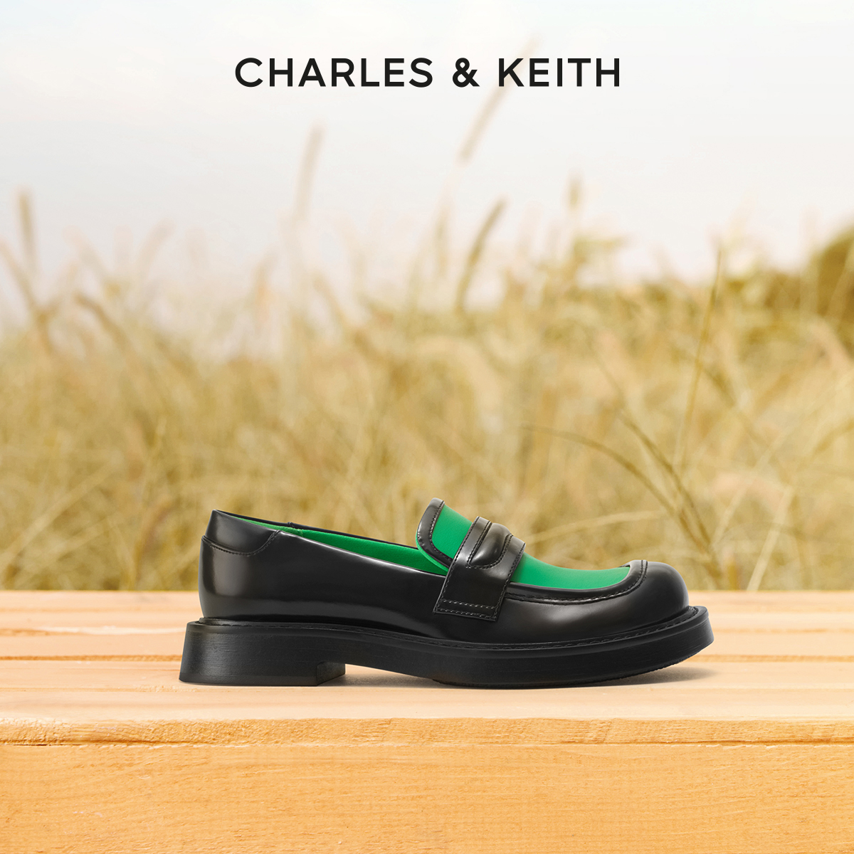 学院风时尚拼色乐福鞋女鞋