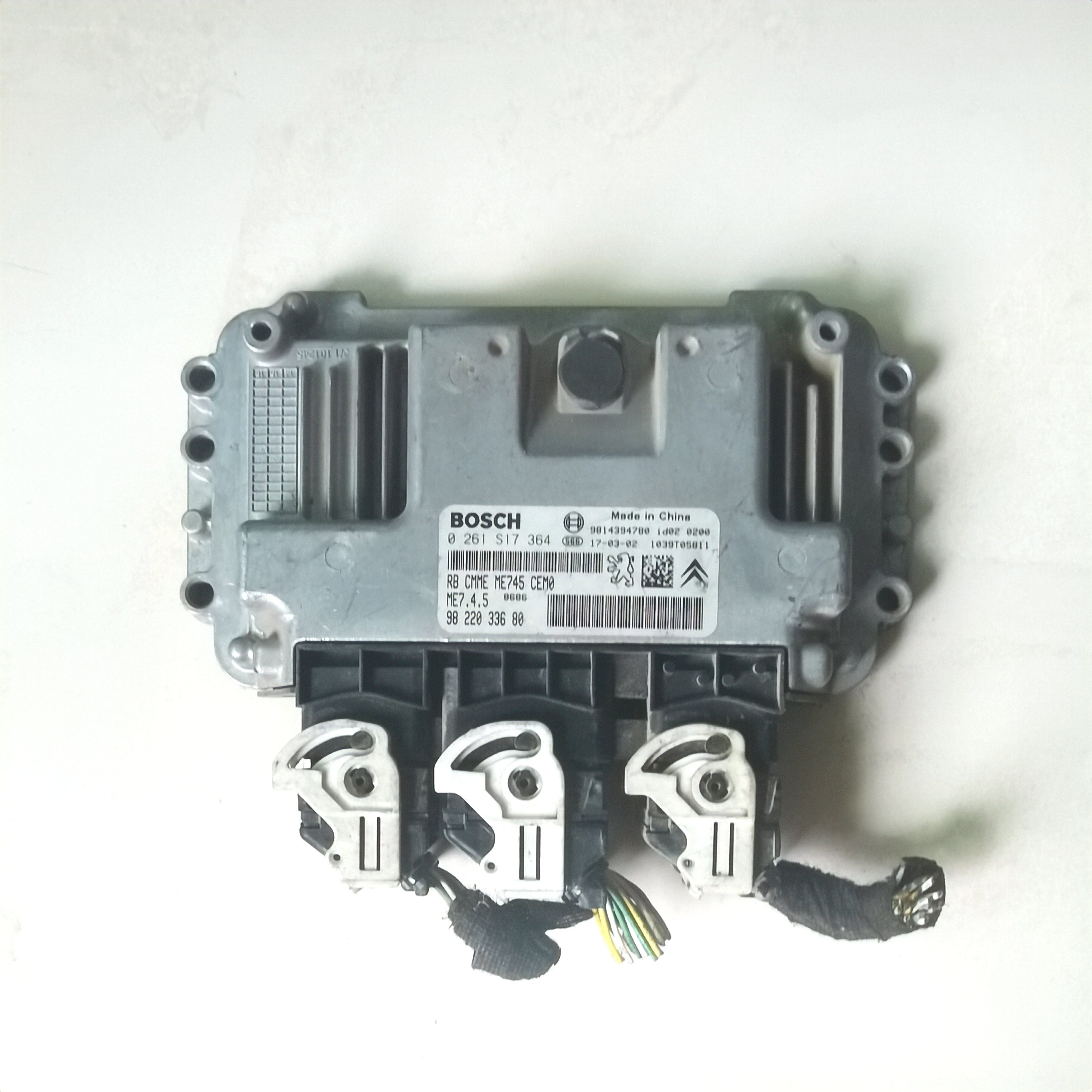 标志301 307爱丽舍发动机电脑板ECU控制器 0261S17364 9822033680