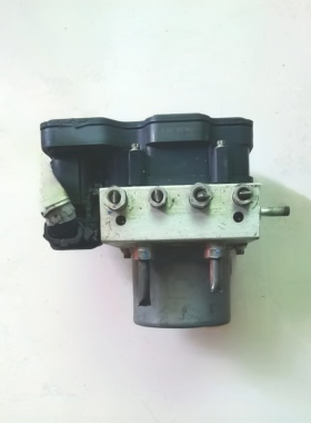 适用比亚迪秦刹车泵ABS泵总成防抱死制动控制单元模块HAC-3565050