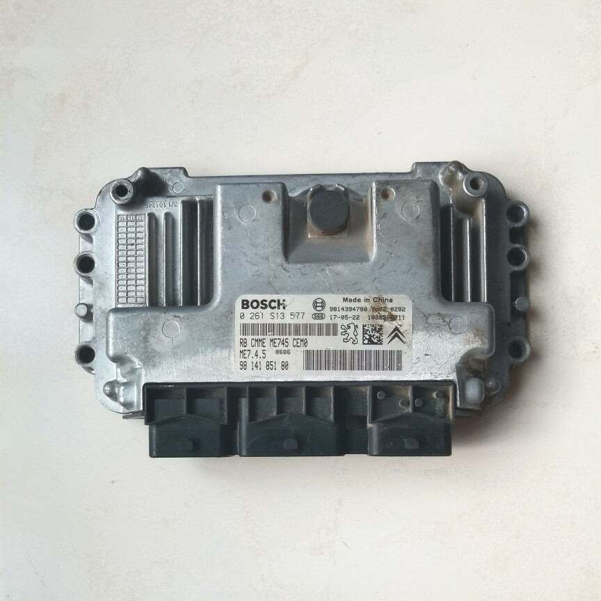 标致307世嘉爱丽舍发动机电脑板ECU控制器 0261S13577 9814185180