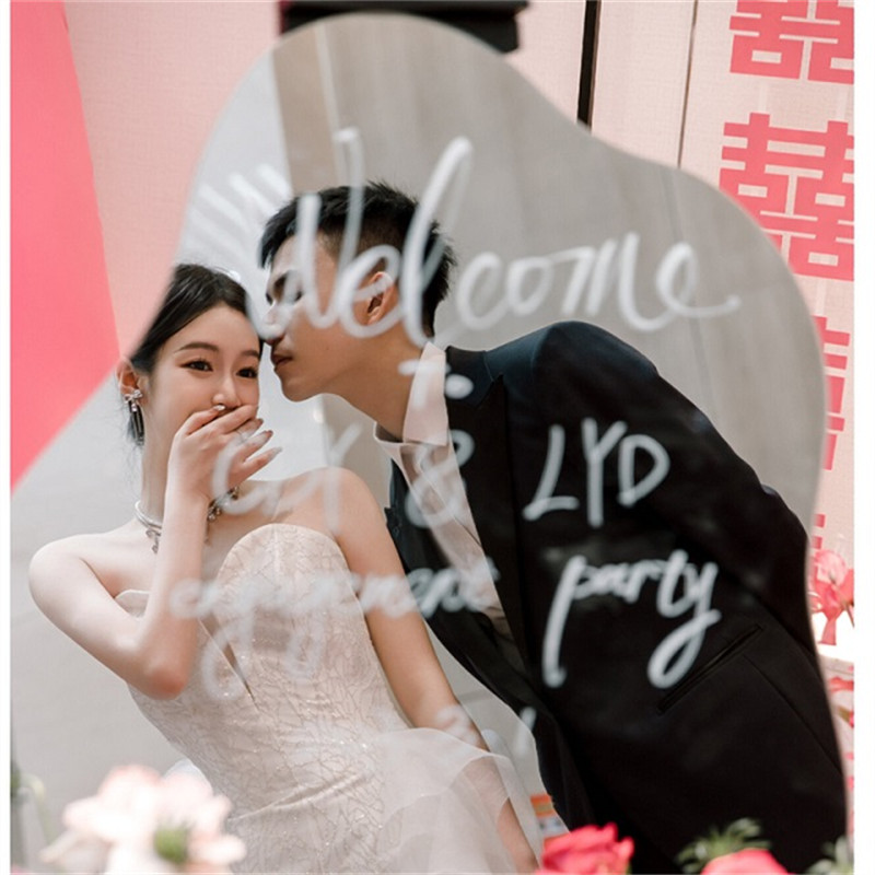 户外高端草坪婚礼签到镜子