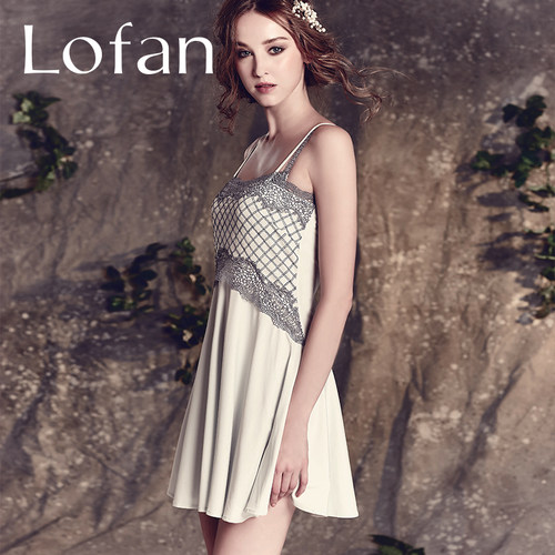 Lofan气质款一字领吊带睡衣裙女