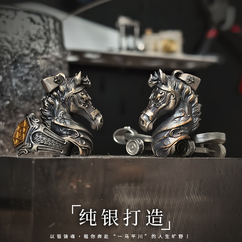 原创2026新年复古铁甲马头吊坠纯银925项链男女小众设计生日礼物