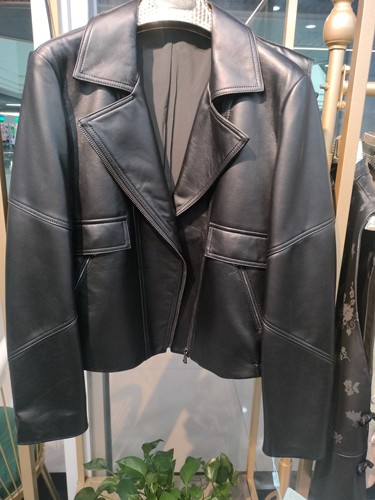 贝诗格31321绵羊皮真皮衣外套女短款春秋新款韩版显瘦机车服夹克