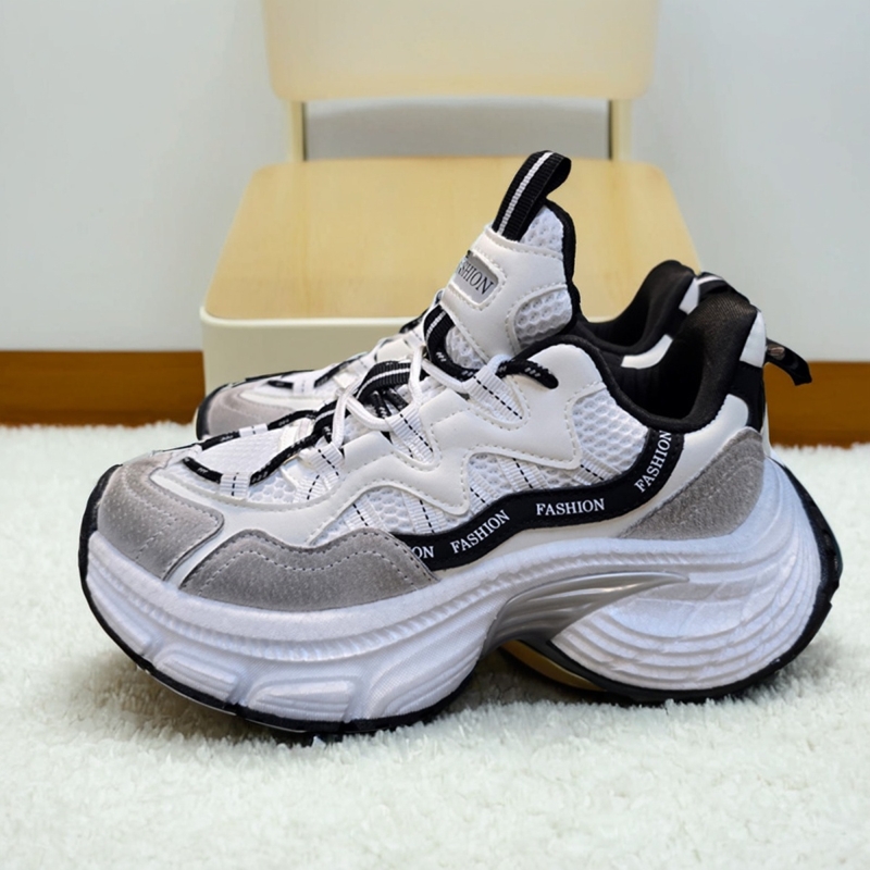 帅哥靓女爆米花老爹鞋