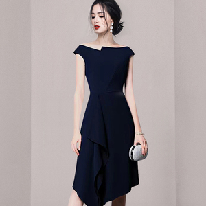 KM20736#夏季新款韩版时尚气质一字肩不规则荷叶边设计感连衣裙