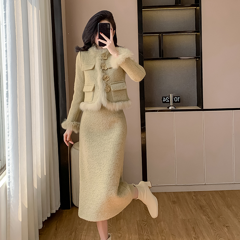 实拍小香风羽绒服套装女白鸭绒加厚保暖毛毛拼接短款外套冬