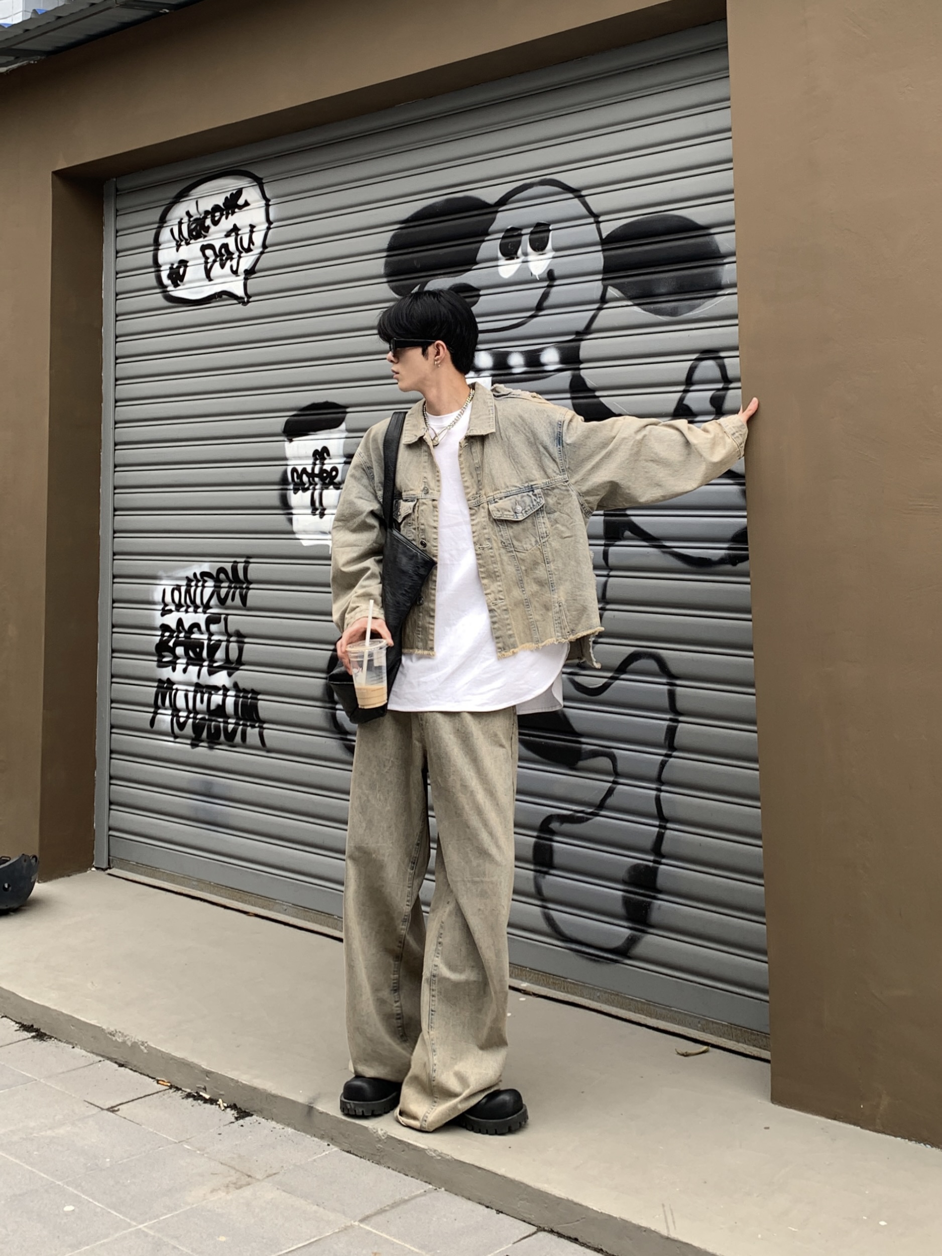 黄泥色短款牛仔外套复古水洗