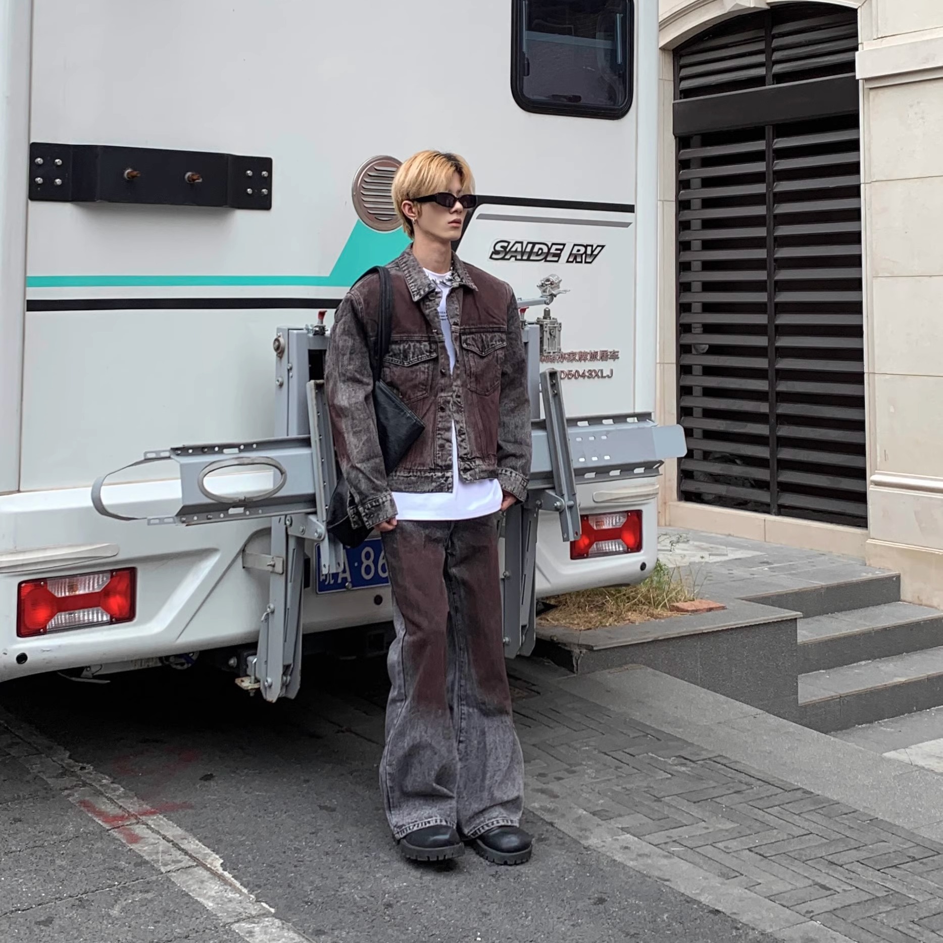 做旧水洗牛仔外套夹克牛仔套装男