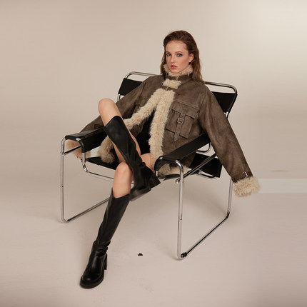 KeepBlue美拉德穿搭秋冬咖色皮毛一体外套女2023新款爆款加绒皮衣