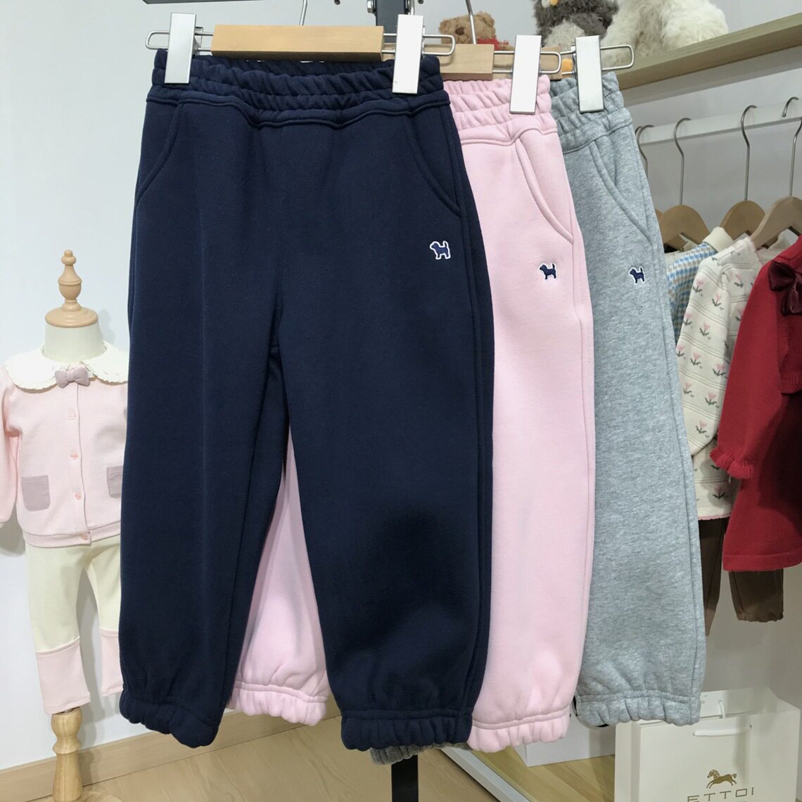 韩版童装26冬季新款男女童宝宝加绒加厚运动长裤卫裤束脚裤子