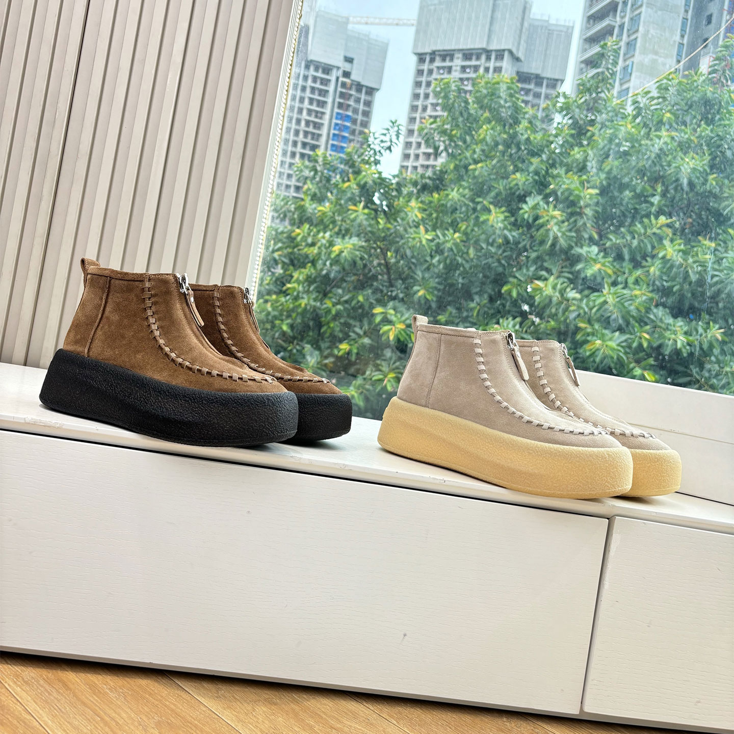 2025秋冬新款厚底短筒切尔西靴进口磨砂牛皮前拉链高帮英伦马丁靴