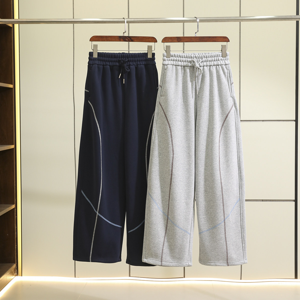 出色裁剪！弯刀裤型！加绒加厚！秋冬男时尚线条感宽松阔腿卫裤潮,男装,卫裤,淘宝优惠券,粉丝福利购,淘宝优惠卷