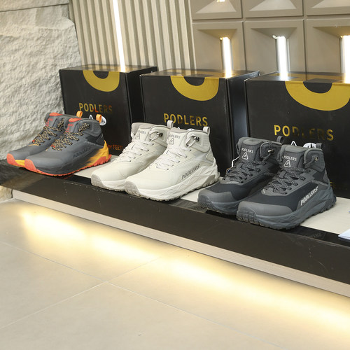 极地抗寒！轻便防滑减震！冬季男士宽楦雪地靴户外保暖越野运动鞋