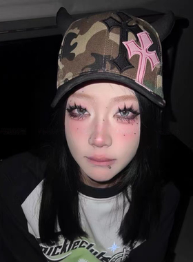 辣味少女恶魔十字架贴布刺绣迷彩牛角美式棒球帽男女可调节鸭舌帽