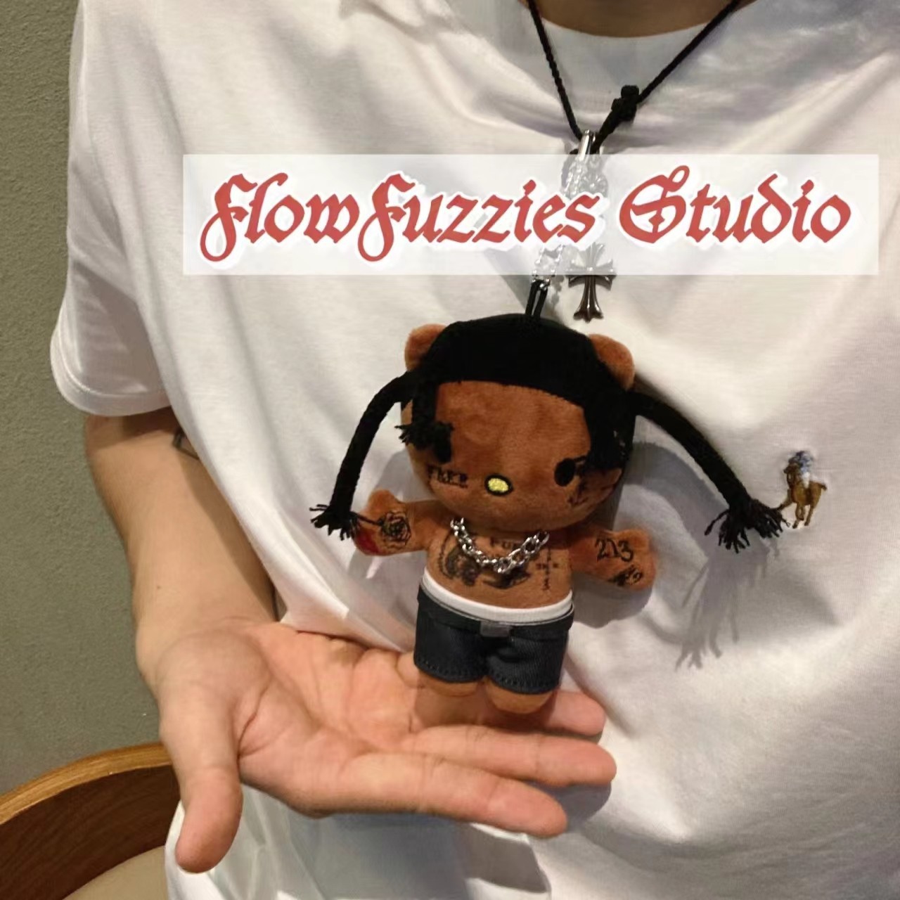 rapper说唱歌手黑皮hellokitty猫个性小公仔包包挂件书包挂饰玩偶