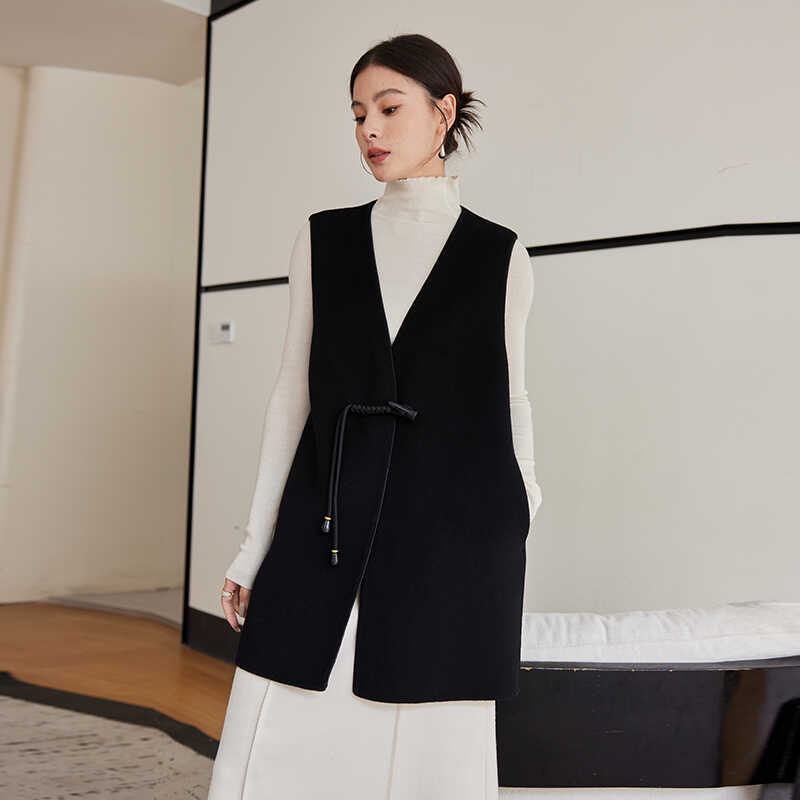 2025年新款显瘦双面呢马甲高端