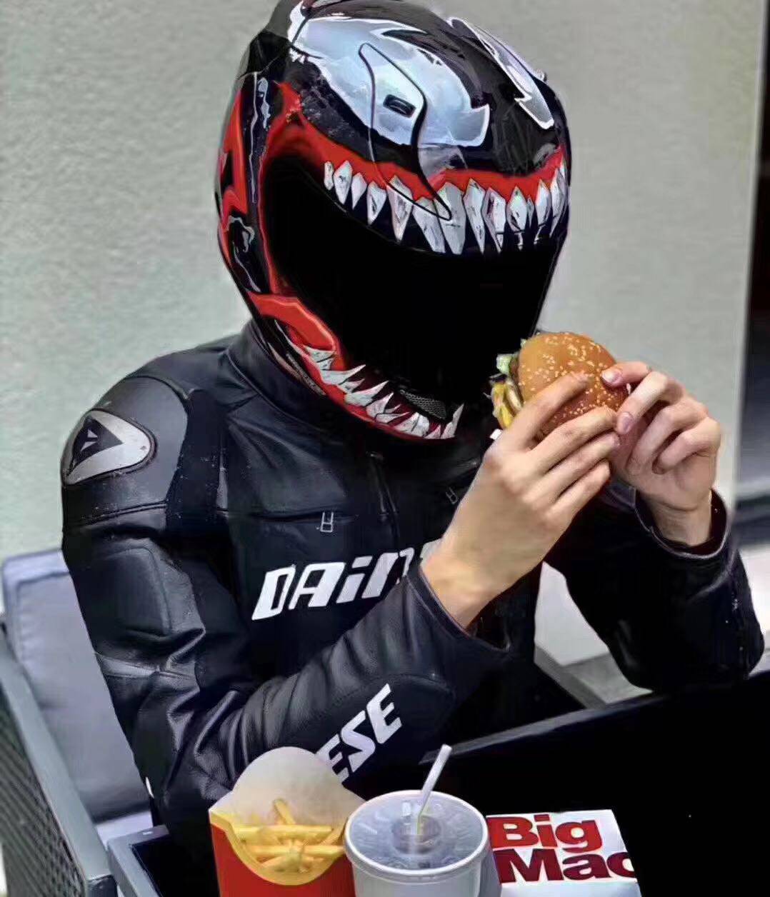 丹尼斯 Dainese Racing 3新款钛合金摩托车赛车机车防摔皮衣