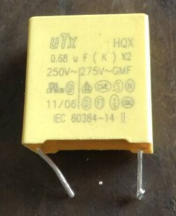 安规电容250V~275V 684K 0.68UF 680NF 脚距27MM