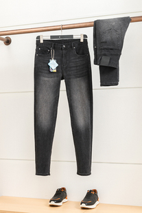 柔糯软弹！凉感会呼吸 Coolmax® 夏季男士深灰色修身直筒牛仔裤