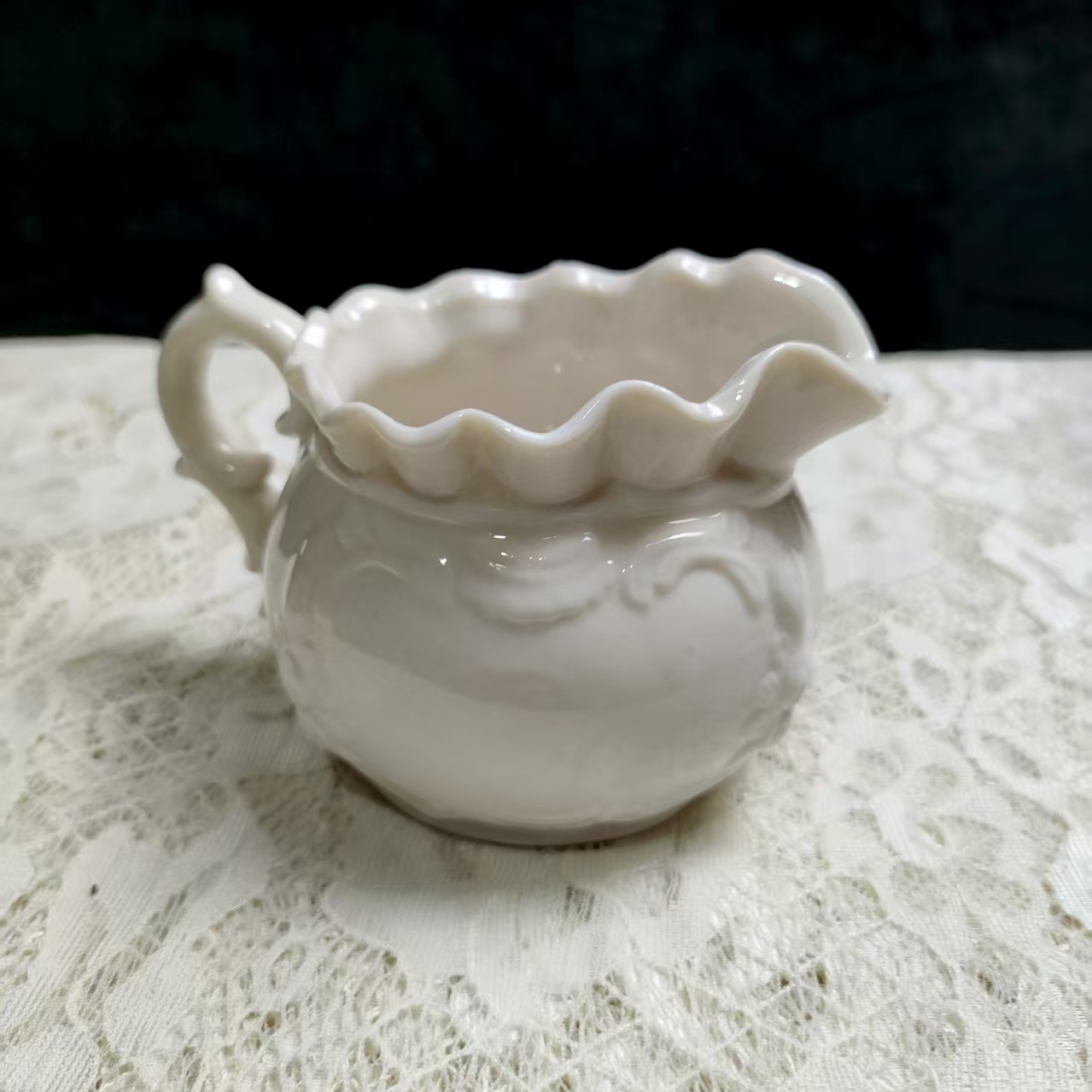 满20包邮,老瓷捏花,小磕伤介意勿拍,陶瓷摆件,微瑕介意勿拍