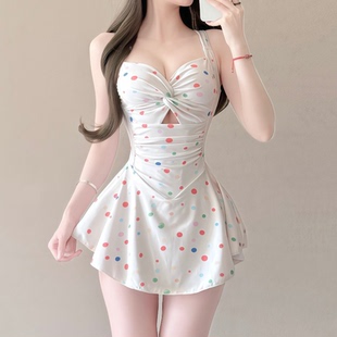 平角遮肉显瘦小胸聚拢海边度假泡温泉泳装 泳衣女款 高级感连体裙式
