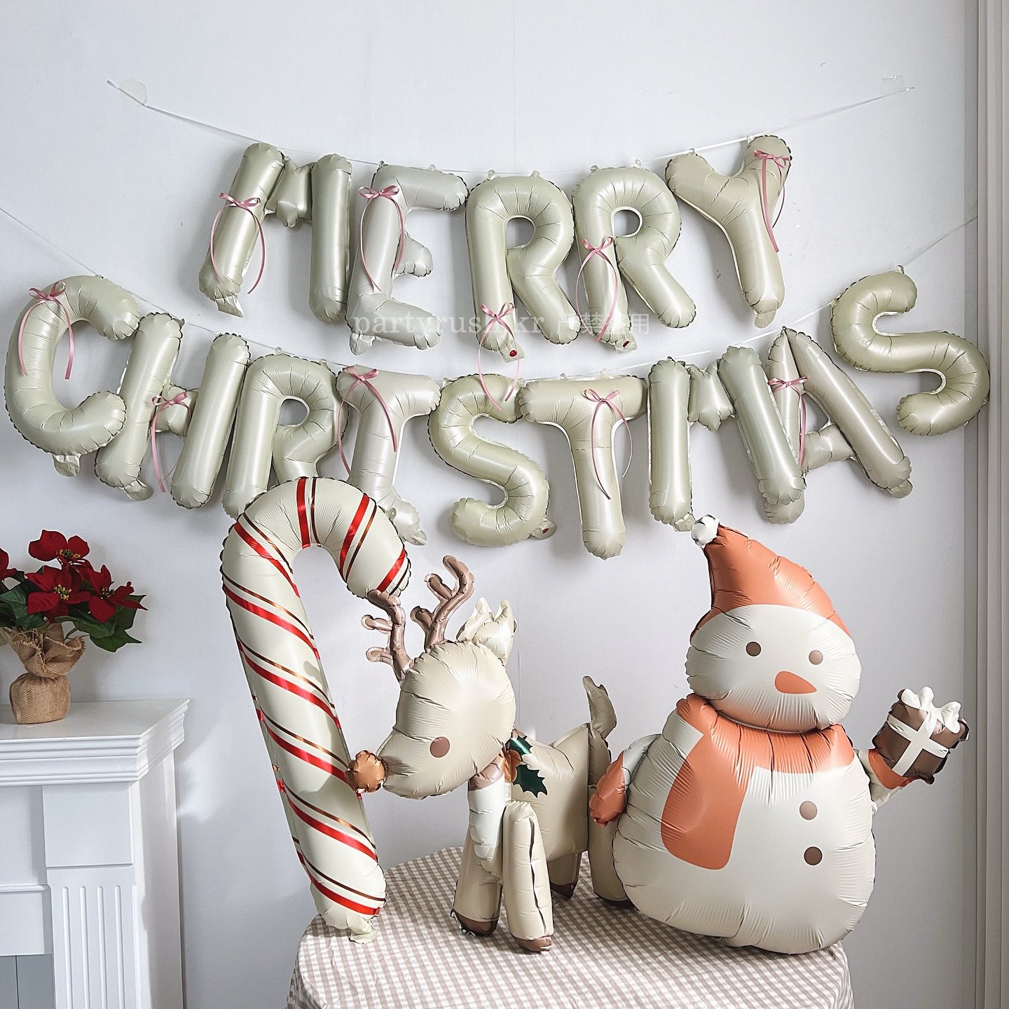 圣诞节字母气球圣诞老人雪人麋鹿铝膜球新年派对装饰场景布置拍照