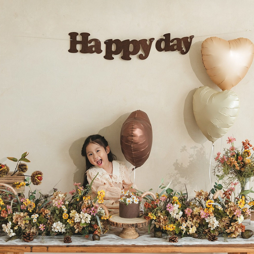 生日快乐字母拉旗周岁派对装扮布置套餐亮片金粉球泰迪熊拍照眼镜