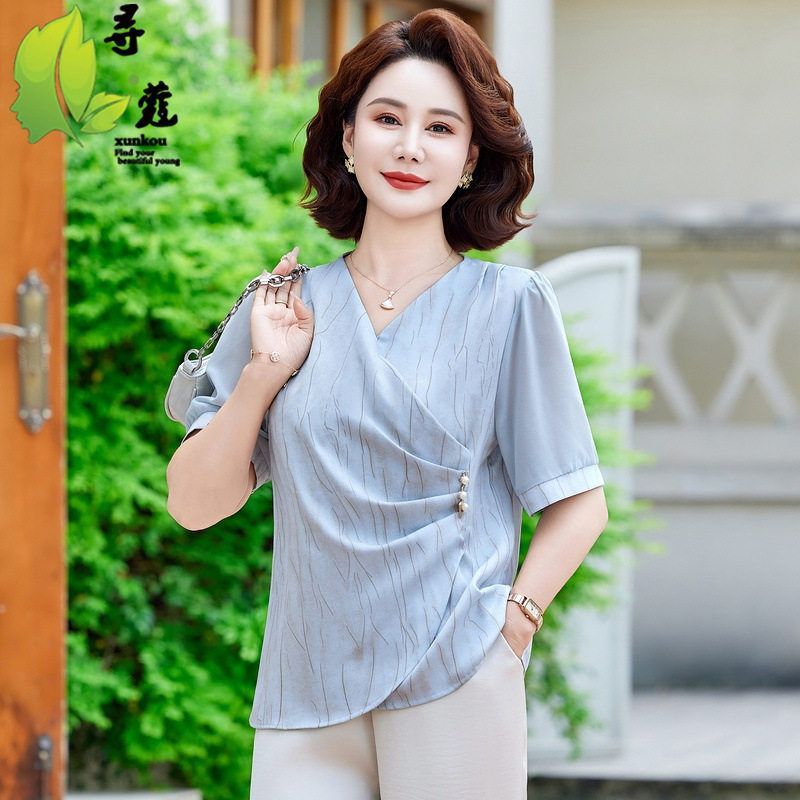 中年妈妈夏装雪纺小衫2025新款中老年人女士衬衫短袖显年轻上衣
