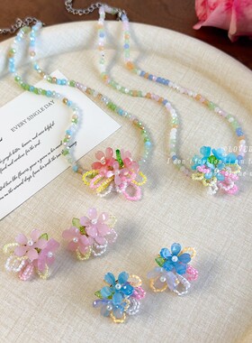 海棠朵朵彩色串珠项链