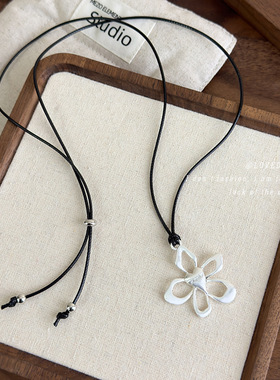 韩国ins博主银色镂空花朵项链