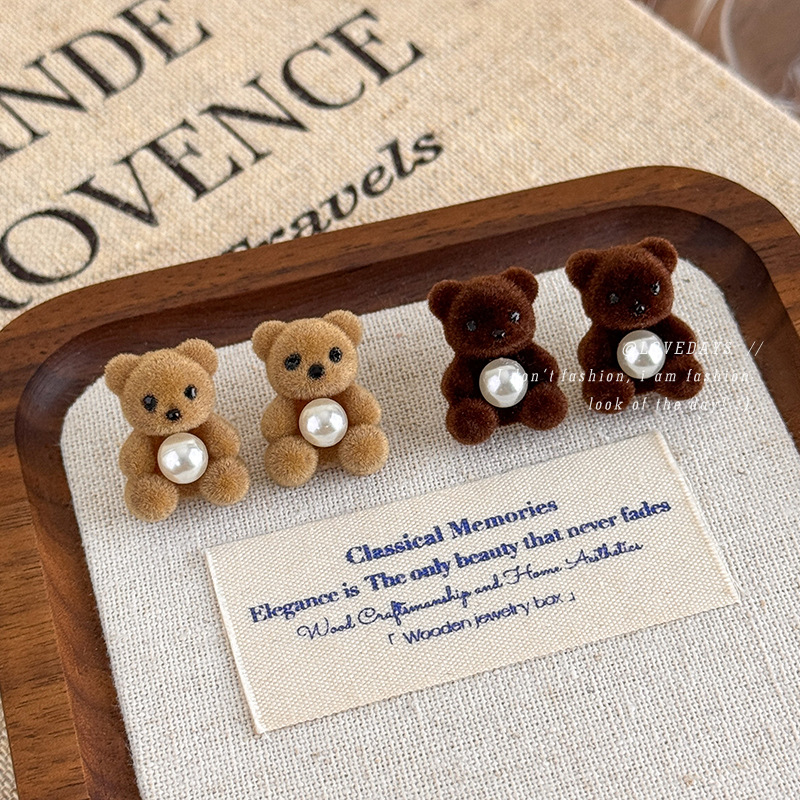 甜美可爱丝绒小熊珍珠耳钉