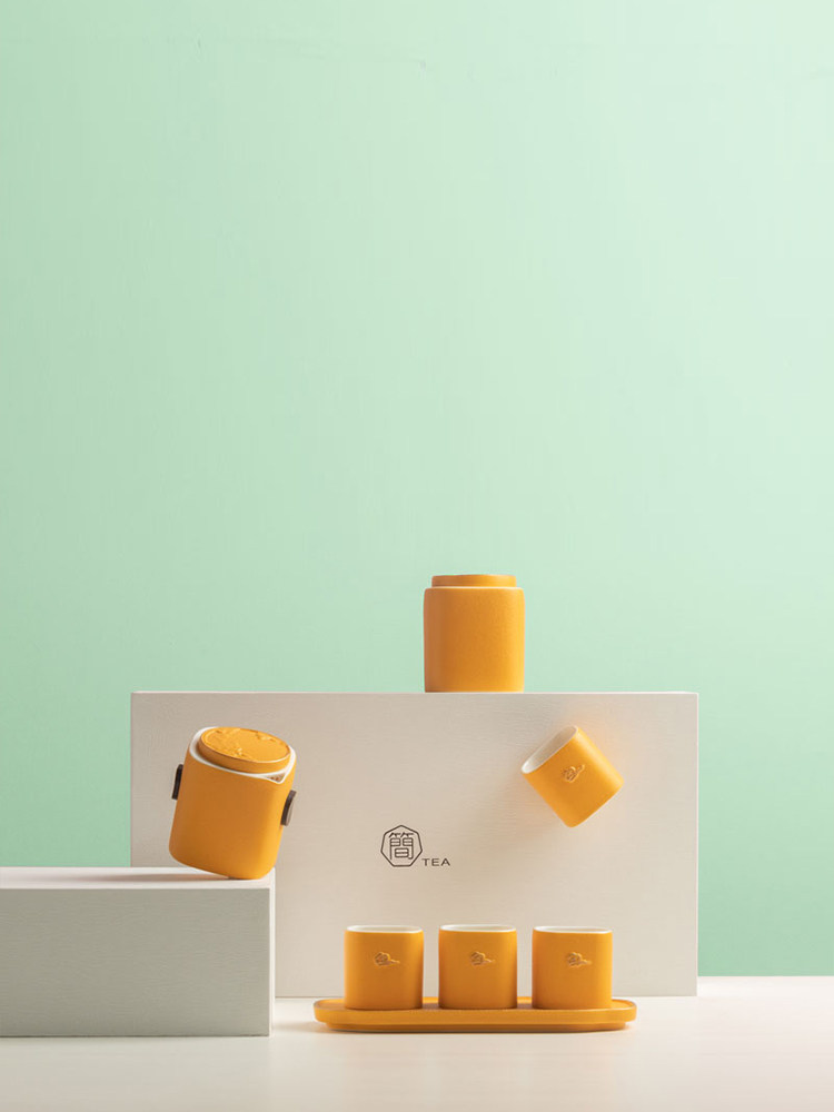 Modern simple Kung Fu tea set Home light luxury ceramic tea set Small gift box office dry tea tray