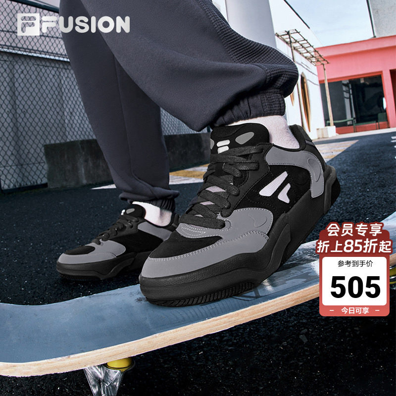 FILA FUSION斐乐潮牌男子板鞋秋季轻便革面黑色百搭休闲运动鞋子图片