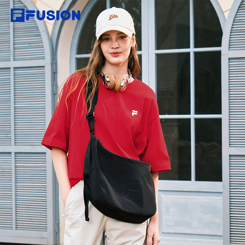 FILA FUSION斐乐月牙包女包2026新款懒人包单肩包斜挎