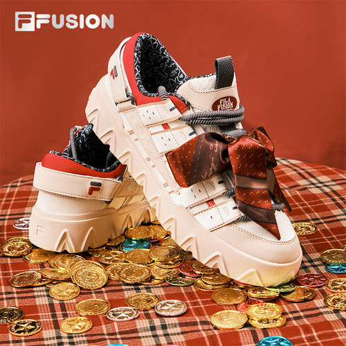 FILAFUSION情侣新年红色板鞋