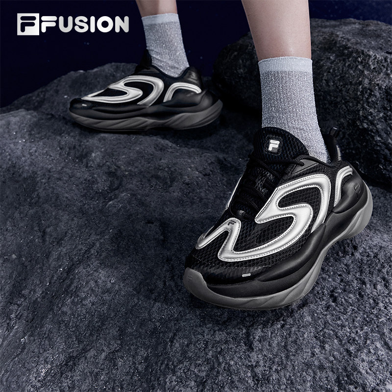FILA FUSION斐乐女鞋陨石鞋夏季鞋子休闲鞋复古透气运动鞋